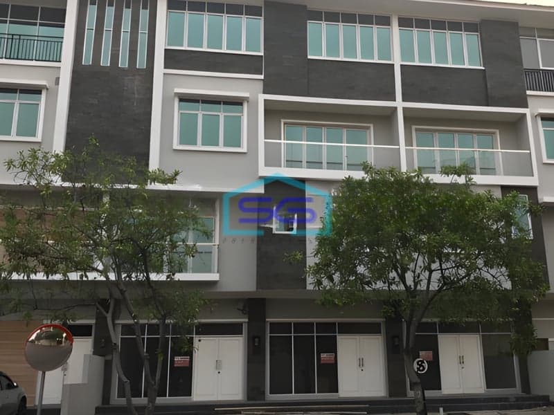 Disewakan Ruko Gandeng 3 Cocok Untuk Office di PIK Jakarta Utara LB 1012m2