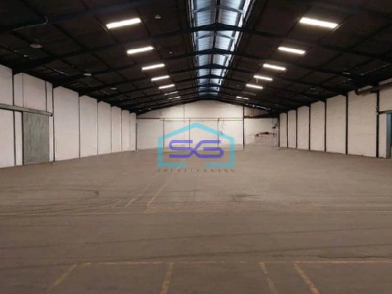 Disewakan Gudang Ada Loading Dock Luas Bangunan  3168 m²  Lokasi di Sidoarjo