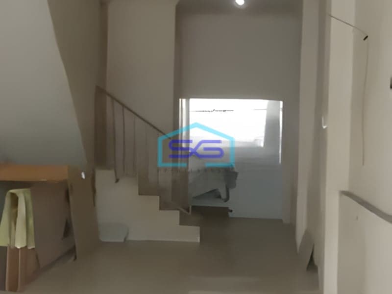 Disewakan Ruko Luas Bangunan  360 m² Lokasi di Jembatan Besi Jakarta Barat