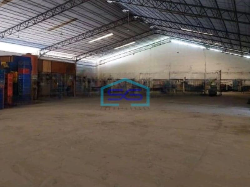 Disewakan Gudang Akses Container Luas Tanah  12150 m² di Waru Surabaya