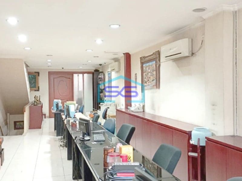 Dijual Cepat Ruko 3,5 Lantai di Cideng Jakarta Pusat LT 130m2