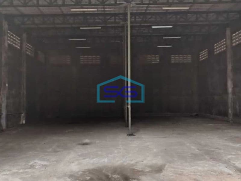 Dsewakan Gudang Luas Bangunan  800 m² Lokasi di Bekasi