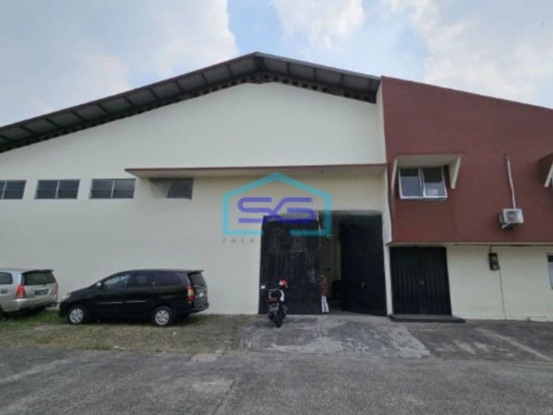 Dijual Gudang Luas Tanah 875m2 SHM Bagus Siap Pakai Gudang Jatake Tangerang
