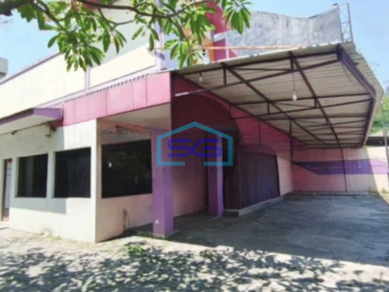 Disewakan Ruko Di Pinggir Jalan Raya Banjarsari di Solo Lokasi Strategis Cocok Untuk Ruang Usaha LT 600m2