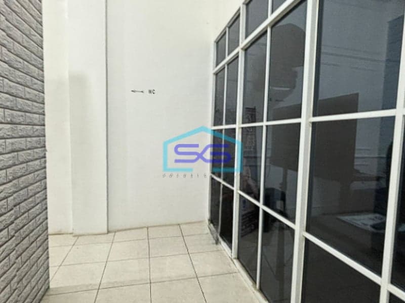 Dijual Cepat! Ruko 3 Lantai Strategis di Jalan Abdul Rozak, Palembang LB 200m2