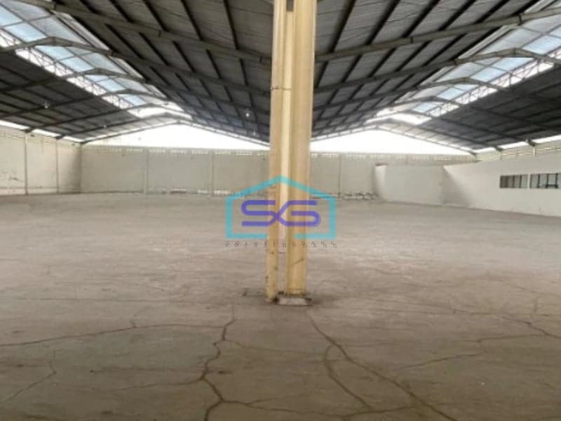 Disewakan Gudang soekarno Hatta Main road Bandung Luas Bangunan  2600 m²