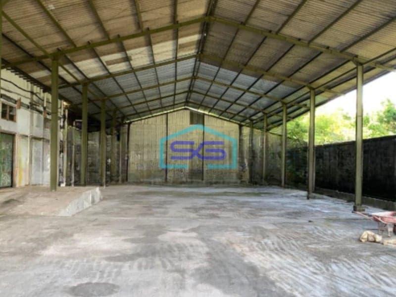 Disewakan Gudang Ada Kantor Luas Bangunan  2600 m² Lokasi Gamping Sleman Yogyakarta