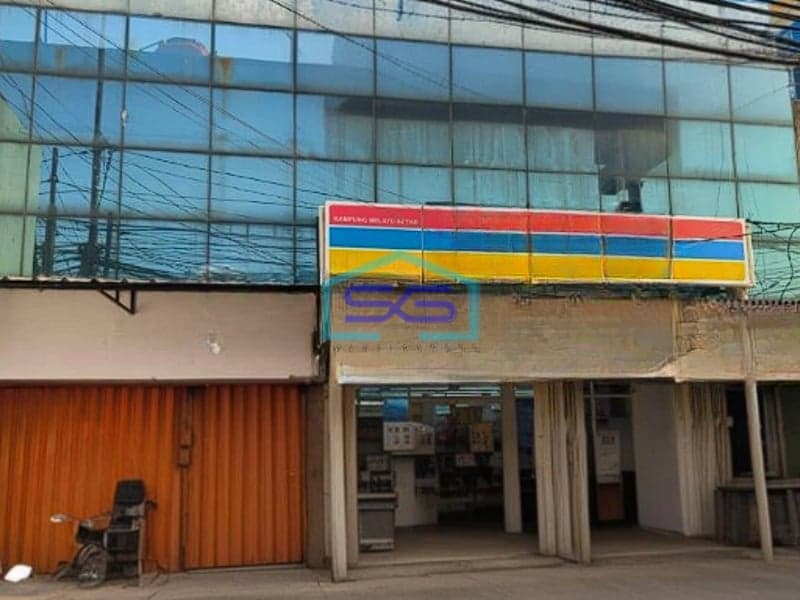 Dijual Ruko Gandeng Tiga dekat Stasiun KA Tebet Jakarta Selatan LB 400m2
