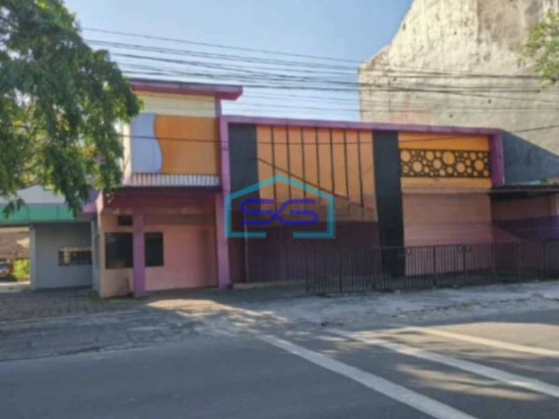 Disewakan Ruko Di Pinggir Jalan Raya Banjarsari di Solo Lokasi Strategis Cocok Untuk Ruang Usaha LT 600m2