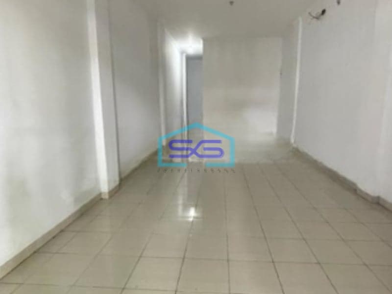 Disewakan Ruko 3 Lantai Luas Bangunan 220 m² di Grogol Jakarta Barat