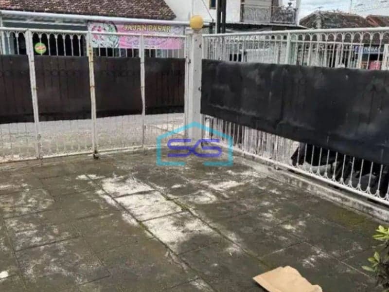 Disewakan Ruko Murah Ada Taman Belakang Cocok Kantor di Sleman Yogyakarta LT 306m2