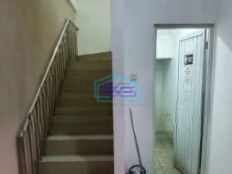 Disewakan Ruko Luas Bangunan  153 m² Lokasi Pos Pengumben Jakarta Barat