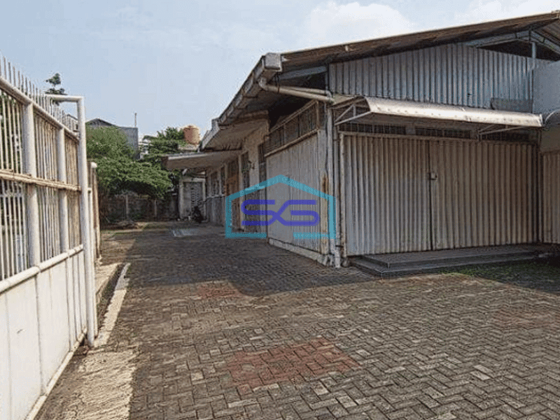 Disewakan Gudang Siap Pakai Pinggir Jalan LT 1000m2 di Jagakarsa Jakarta Selatan