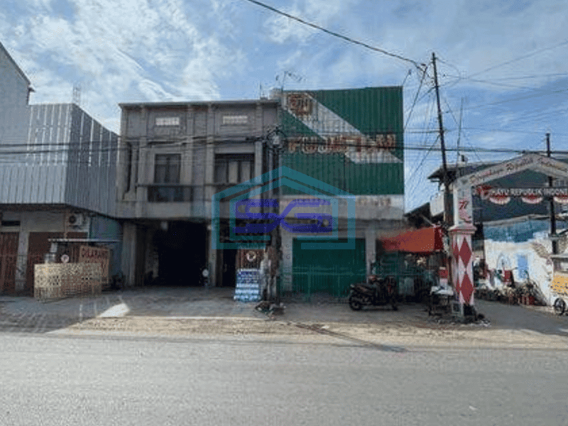 Disewakan Ruko 2lt Posisi Sudut Lokasi Strategis di Mamajang Makassar