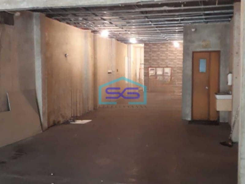 Disewakan Ruko 2 Lantai Luas Bangunan  260 m² Lokasi Gajah Mada Jakarta Pusat