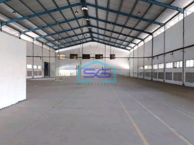 Disewakan Gudang Ijin Industri di Waru Surabaya Siap Huni Luas Bangunan 7562m2