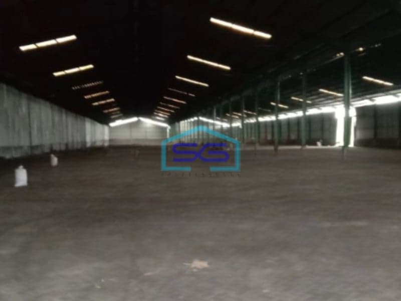 Disewakan Gudang Luas Bangunan  18000 m² Lokasi Margomulyo Surabaya
