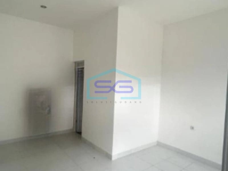 Dijual Gudang Luas Bangunan 630 m2 Bebas Banjir di Cipondoh Tangerang