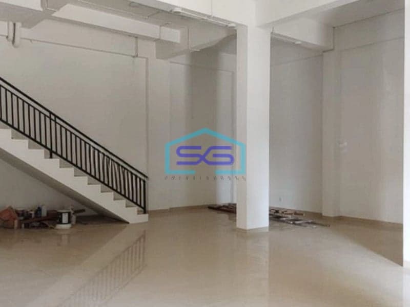 Disewakan Ruko Tempat Usaha Area Kerobokan Badung Bali LB 220m2