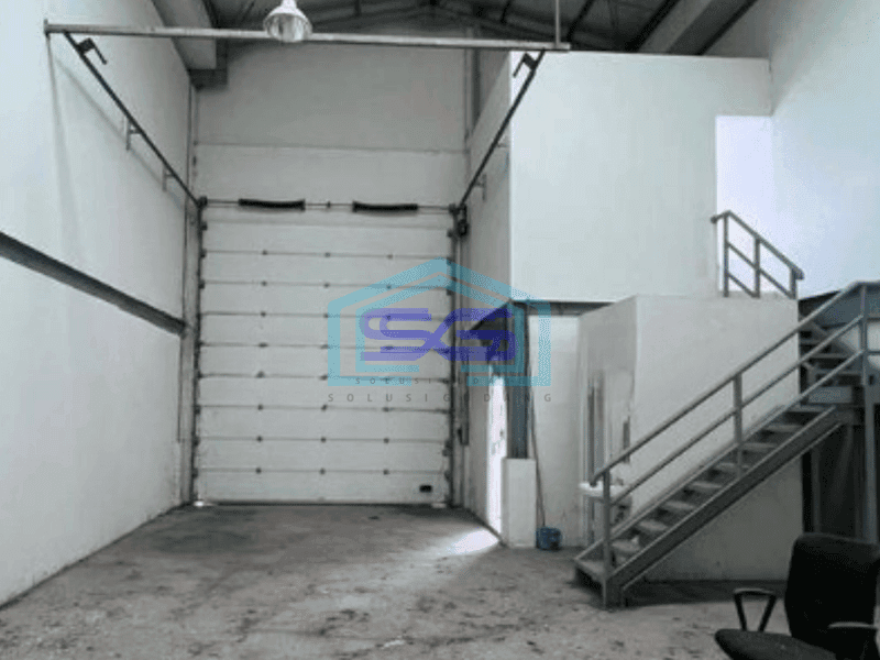 Dijual Gudang multiguna posisi hook di Griya idola Cikupa Tangerang