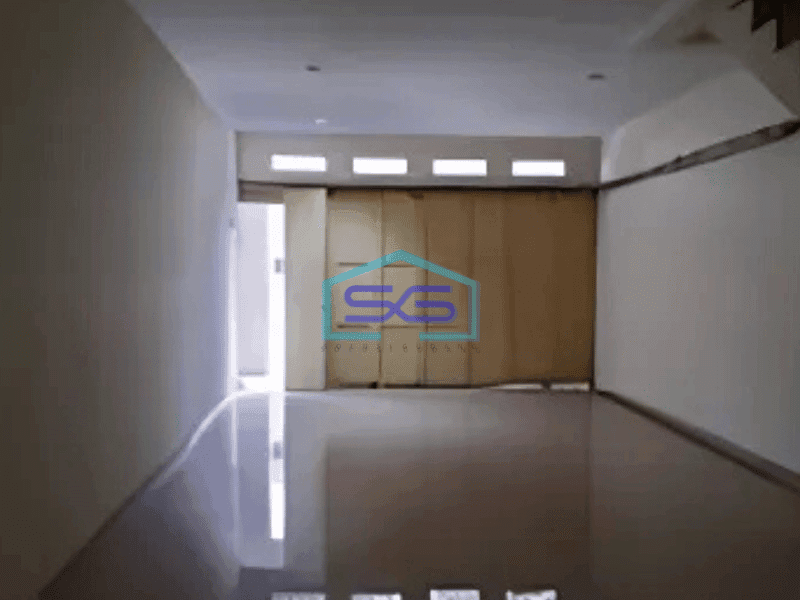 Dijual Ruko Mainroad Mekarwangi Bandung Parkiran Luas LT 194m2