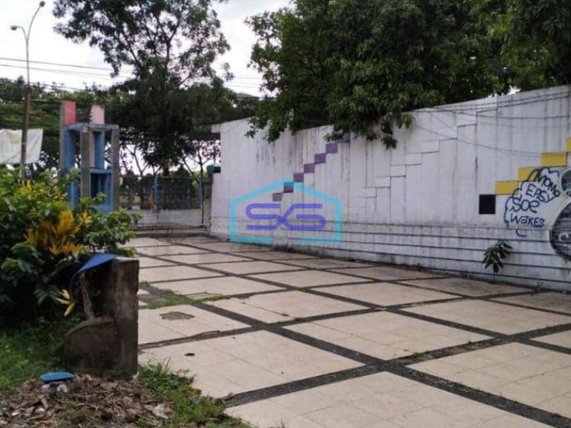 Disewakan Ruang Usaha Strategis di Mainroad Soekarno Hatta Bandung Luas 1000m2