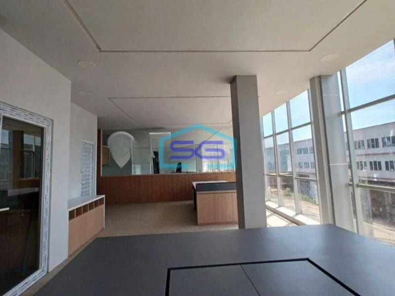 Disewakan Gudang 2 Lantai Ada Kantor 4 Lantai Ada Mezzanine di Jakarta Barat LB 900m2