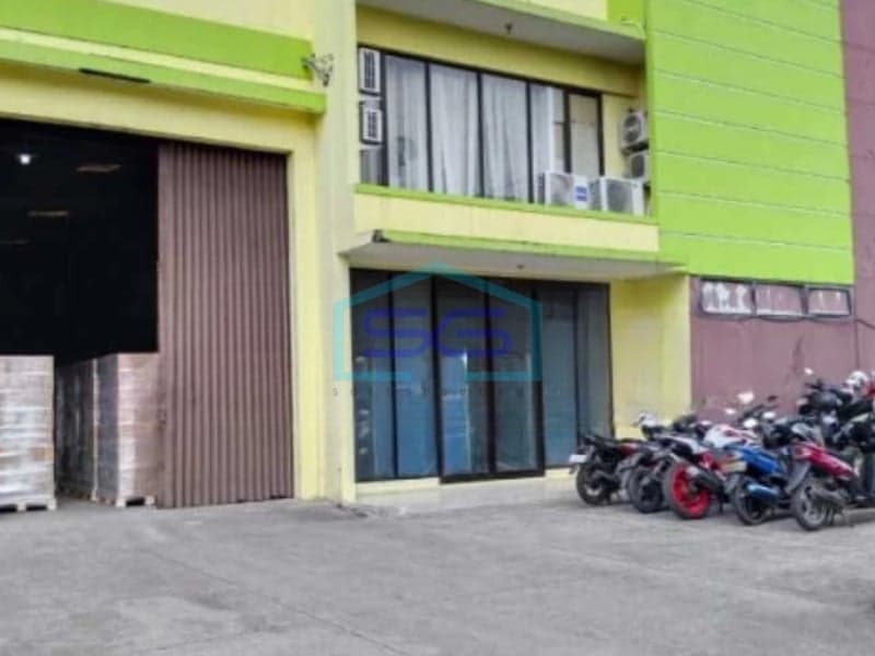 Factory Warehouse for Sale 1000 m² Building Area in Cikarang
