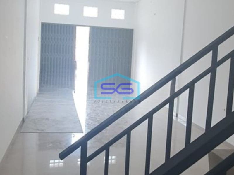 Disewakan Ruko 3 Lantai Lokasi di Cengkareng Jakarta Barat