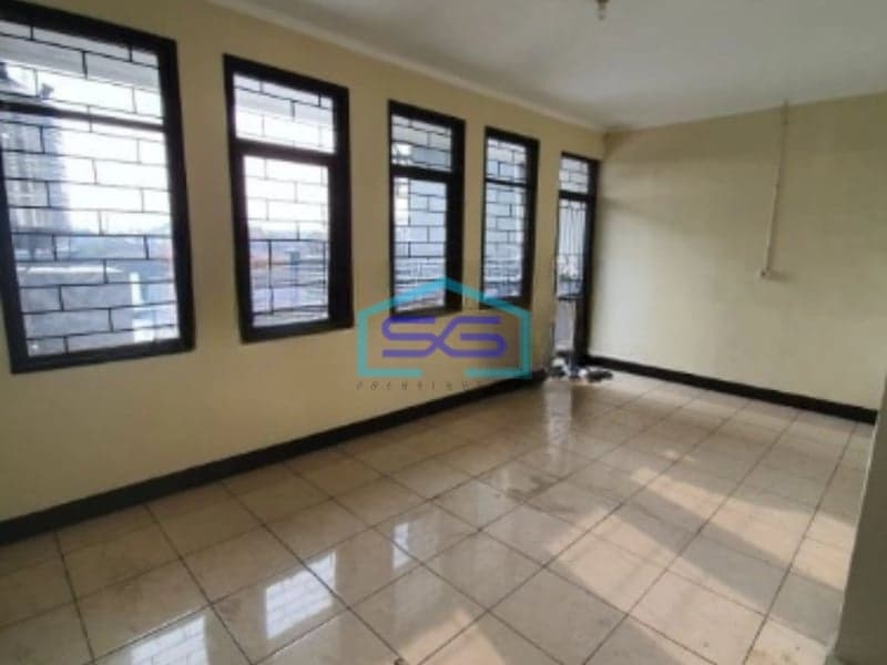 Disewakan Ruko 2,5 Lantai Kurdi Regency Astanaanyar Bandung Luas Bangunan 240 m²