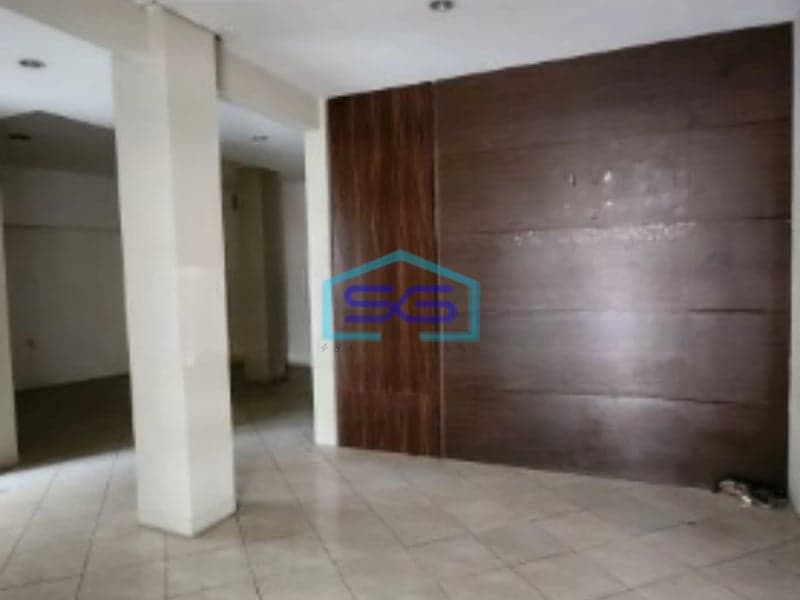 Disewakan Ruang Usaha Strategis di Dekat jl Pahlawan Semarang HGB Luas 50 m2