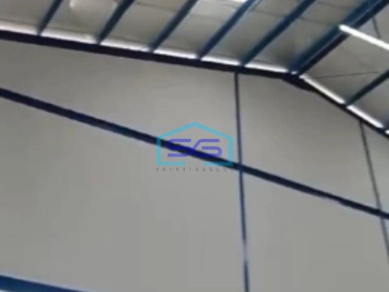 Disewakan Gudang Hadap Jalan Raya Lokasi di Cipondoh Tangerang LB 700m2