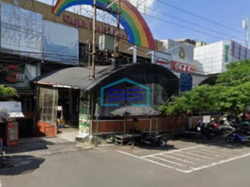 Dijual Ruko Bagus Bangunan 2 Lantai SHM di Daerah Klojen Malang
