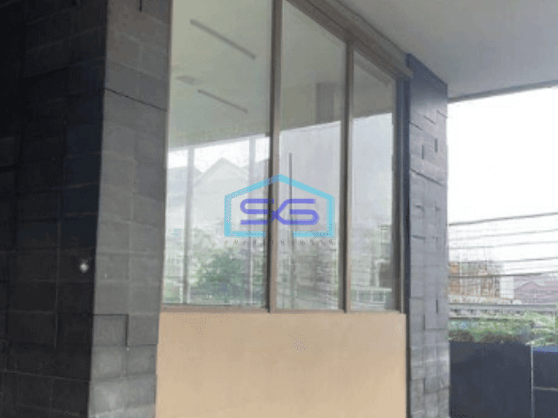 Disewakan Gudang di Pantai Mutiara Jakarta Utara Luas Tanah  1100 m²