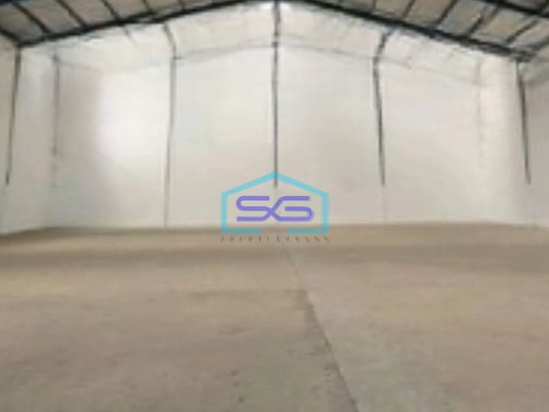 Dijual Gudang Luas Bangunan 966 m² Lokasi Bebas Banjir di Surabaya