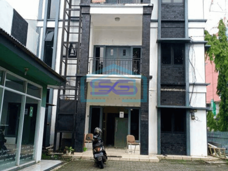 Disewakan Gedung 3 lantai Tb.Simatupang pasar minggu dekat antam