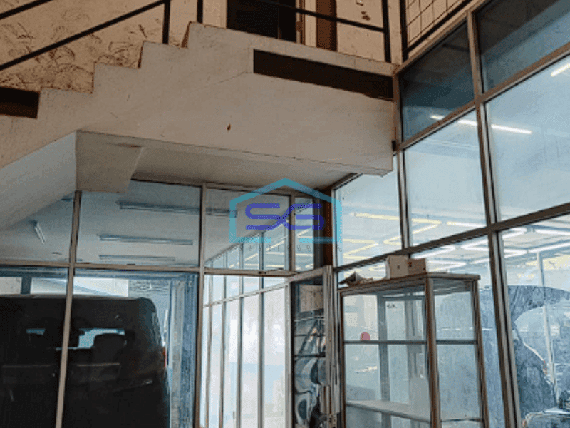 Disewakan Tanah + Bangunan Super Strategis di Jl. Demang Lebar Daun Palembang