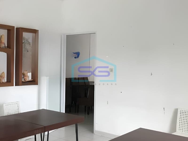 Dijual Ruang Usaha Bebas Banjir Luas Tanah 900 m² Lokasi di Depok Jawa Barat