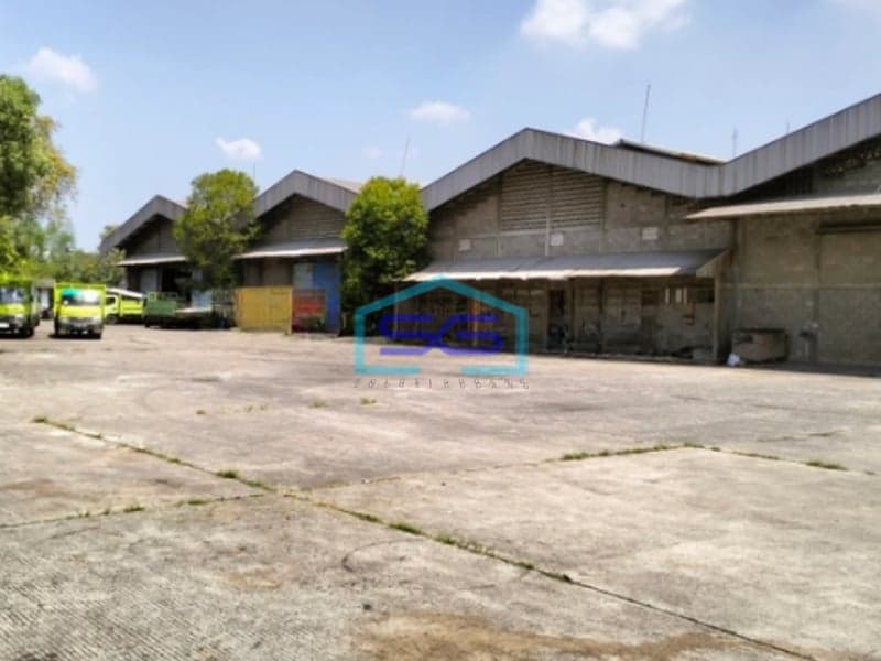 Disewakan Gudang Komersial Bagus LB 5000m² di Jl Imam Bonjol Karawaci Tangerang