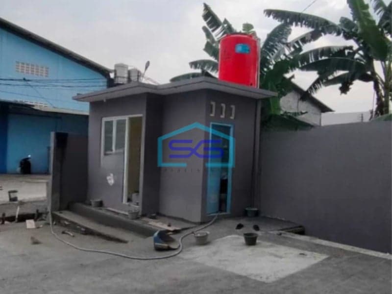 Disewakan Gudang Lokasi Strategis Luas Bangunan  1100 m² di Semarang