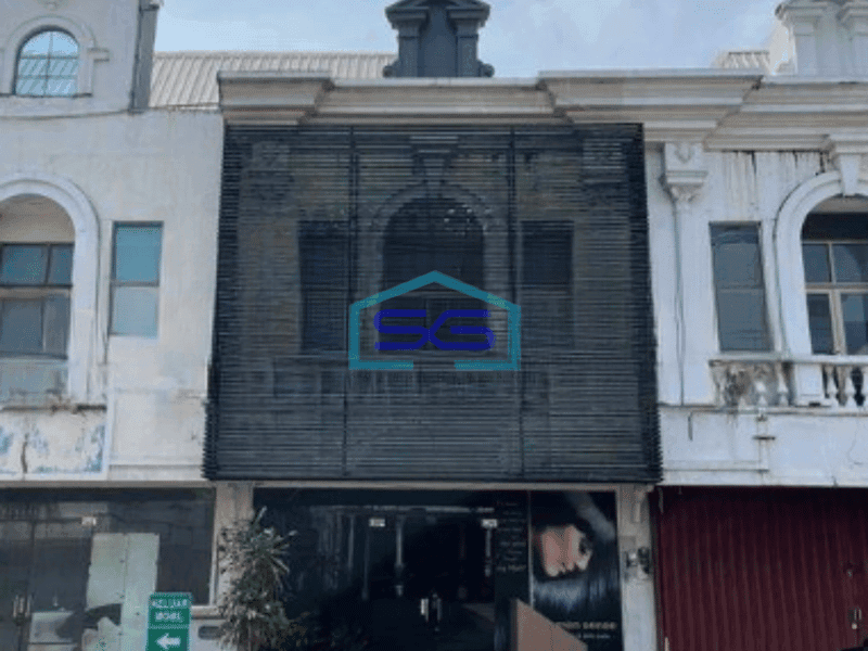 Dijual Ruko Lokasi Strategis di CIcibuar Bekasi Luas Bangunan 105 m²