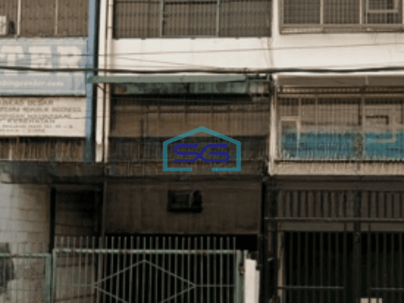 Disewa Ruko tepi jl.raya 4lantai di Penjaringan Jakarta Utara