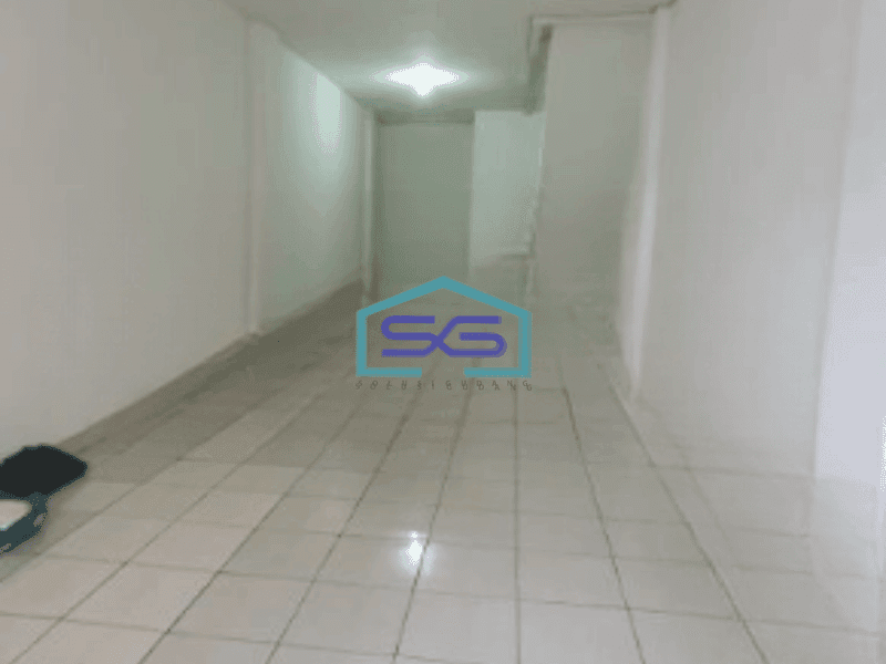 Disewakan Ruko Luas Bangunan 180 m² di Tambora Jakarta Barat