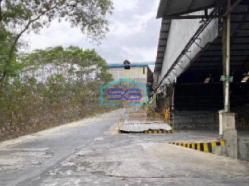 Dijual Pabrik Akses Container Luas Bangunan  34000 m² Lokasi Karanganyar Jawa Tengah