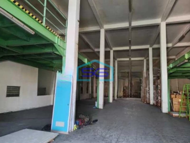 Disewakan Gudang Ada Lift Barang Luas Tanah  600 m² di Cengkareng Jakarta Barat