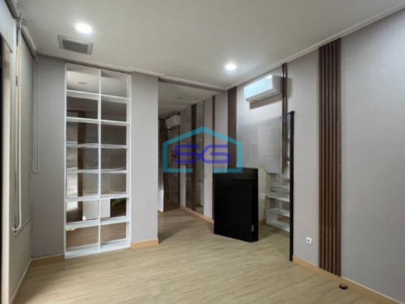 Dijual Ruko 3 Lantai Luas Tanah  156 m² Lokasi Bebas Banjir di Kelapa Gading Jakarta Utara