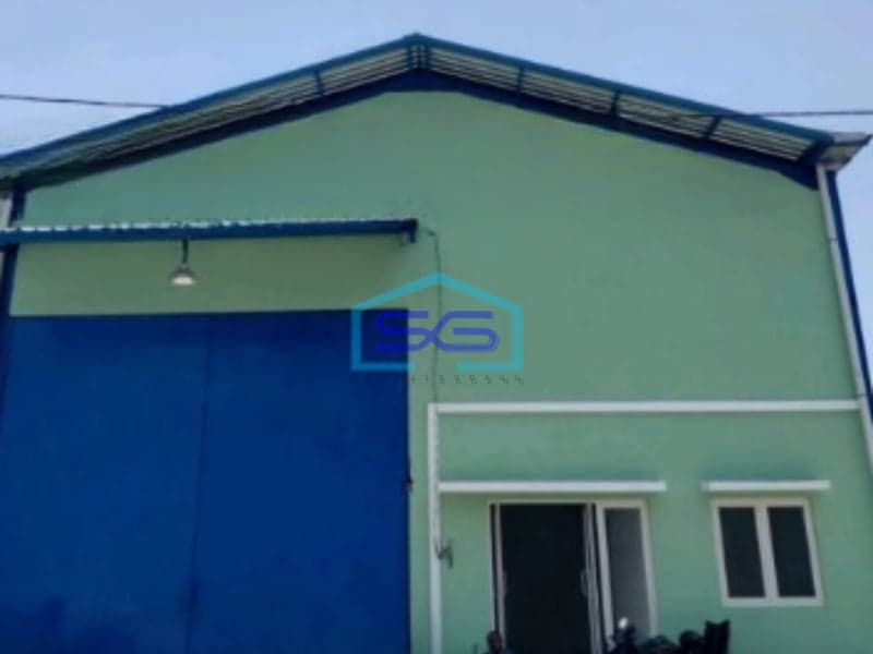 Dijual Gudang Akses Container Luas Tanah  396 m² Lokasi Bebas Banjir di Gresik