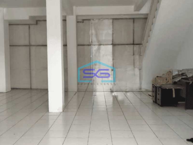 Disewakan Ruko Luas Bangunan  250 m² Lokasi Wiyung Surabaya