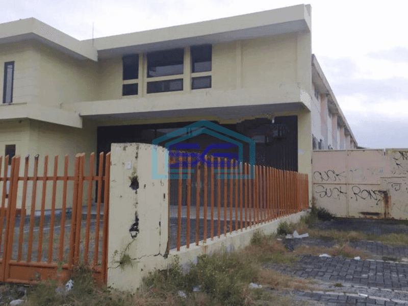 Disewakan Gedung Besar Tepi Jalan Utama Cocok Gudang di Sleman Jogja