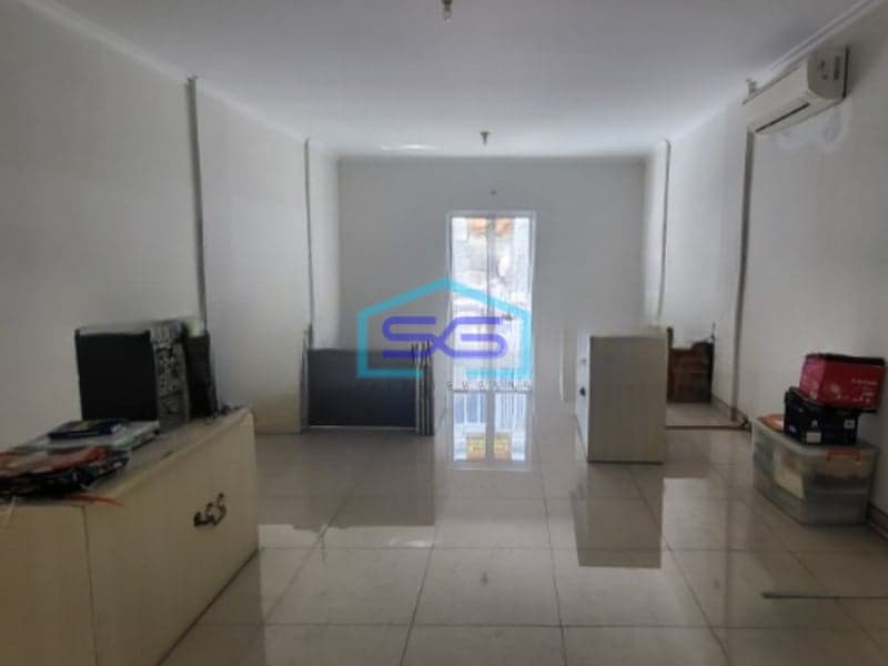 Dijual Ruko 3 Lantai Luas Tanah 100 m² Lokasi Strategis di Cengkareng Jakarta Barat